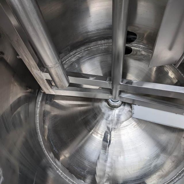 Емкость нержавейка 350л с мешалкой е.1931