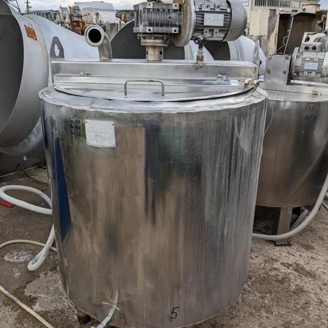 Емкость нержавейка 350л с мешалкой е.1931