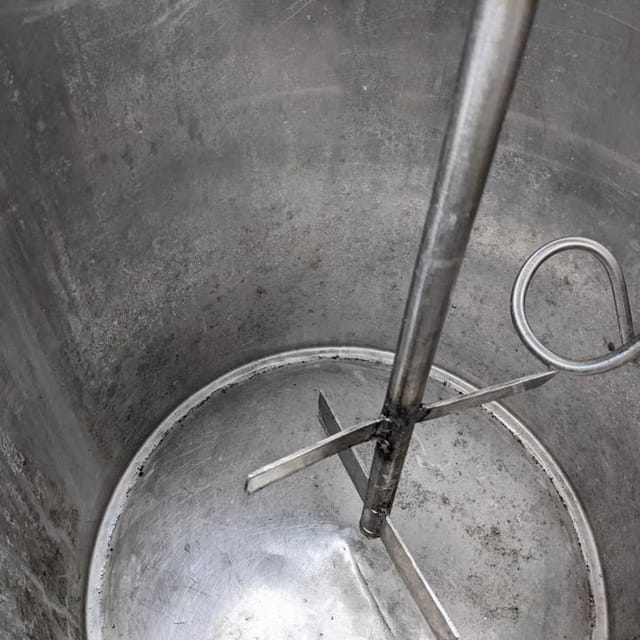 Емкость 120л нержавейка с рубашкой и мешалкой е.1932