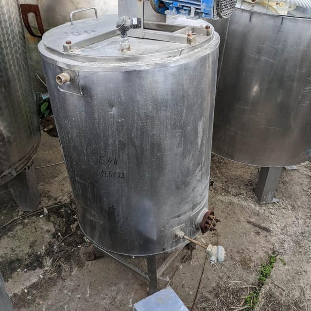 Емкость 120л нержавейка с рубашкой и мешалкой е.1932