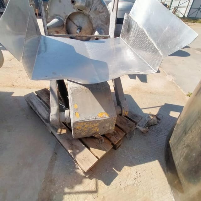 Фаршемешалка Л5-ФМ2-У-335  335л с подъемником инв.10688