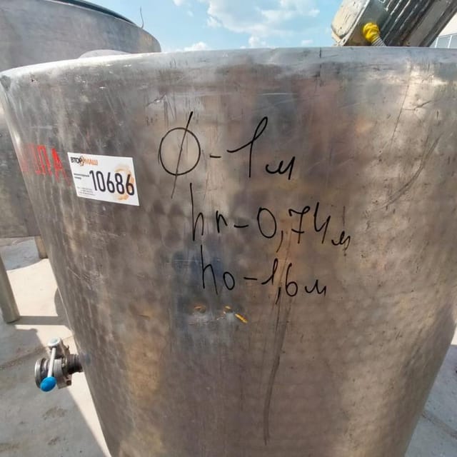 Емкость 350л с рубашкой и мешалкой инв.10686
