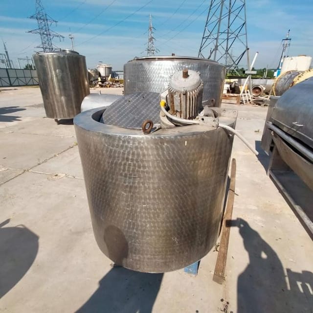 Емкость 350л с рубашкой и мешалкой инв.10686