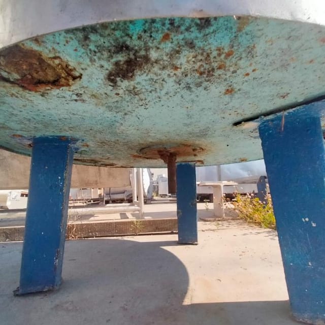 Емкость 350л с рубашкой и мешалкой инв.10686