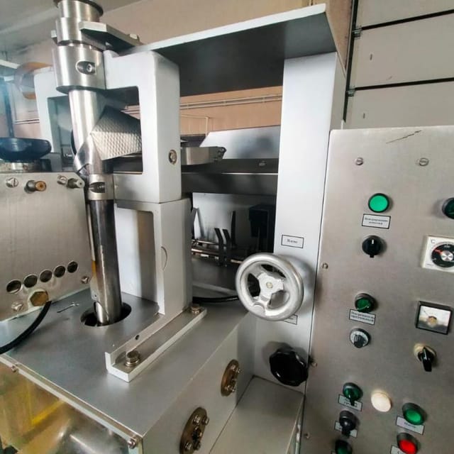 Фасовщик колбасного сыра, фарша пр-во Фаса инв.7000