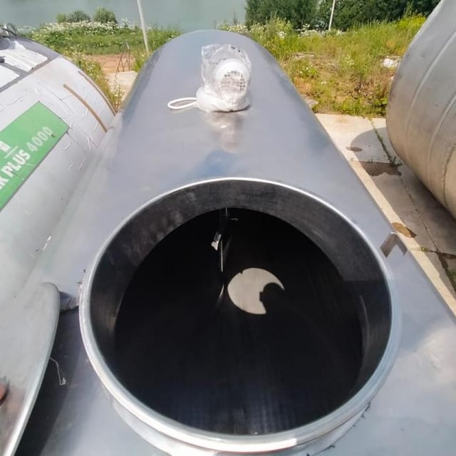 Танк охладитель Милк плюс 4000 без холодильной установки.