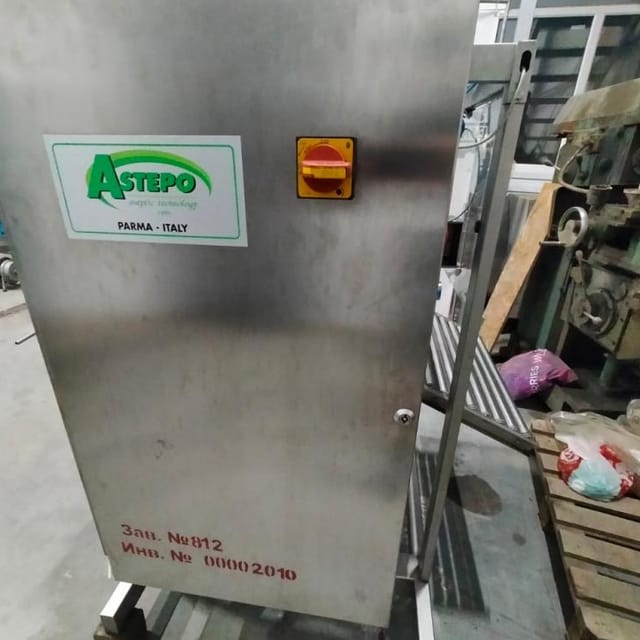 Полуавтоматическая машина розлива ASPERO Speedy BF1