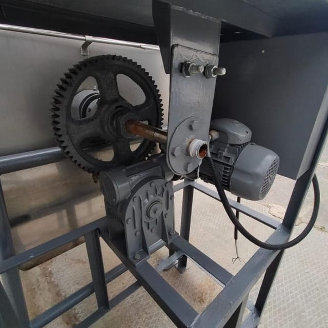 Охладитель творога УПТ с черной рамой инв.7512