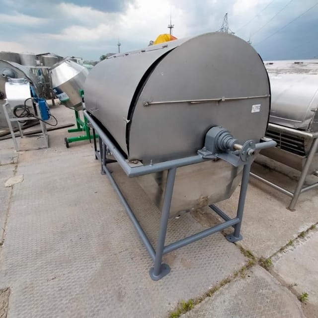 Охладитель творога УПТ с черной рамой инв.7512