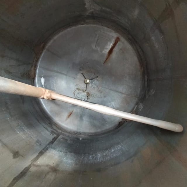 Емкость 2000л инв.7082