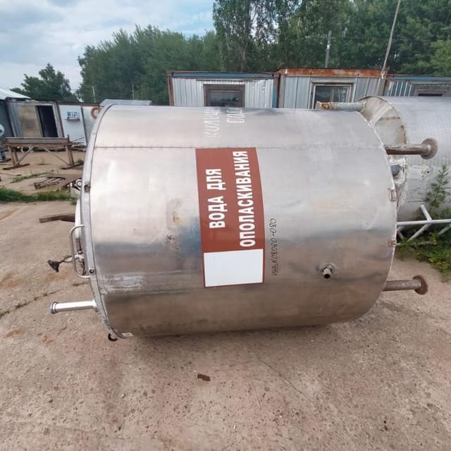 Емкость 2000л инв.7082