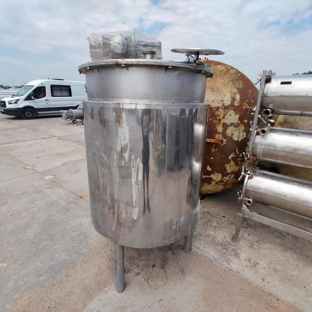 Емкость 600 литров ТЭНы инв.7410