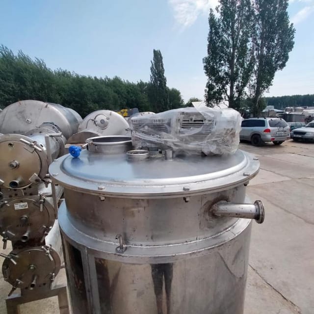 Емкость 600 литров ТЭНы инв.7410