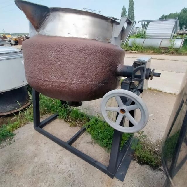 Котёл опрокидывающийся 250л инв.7660