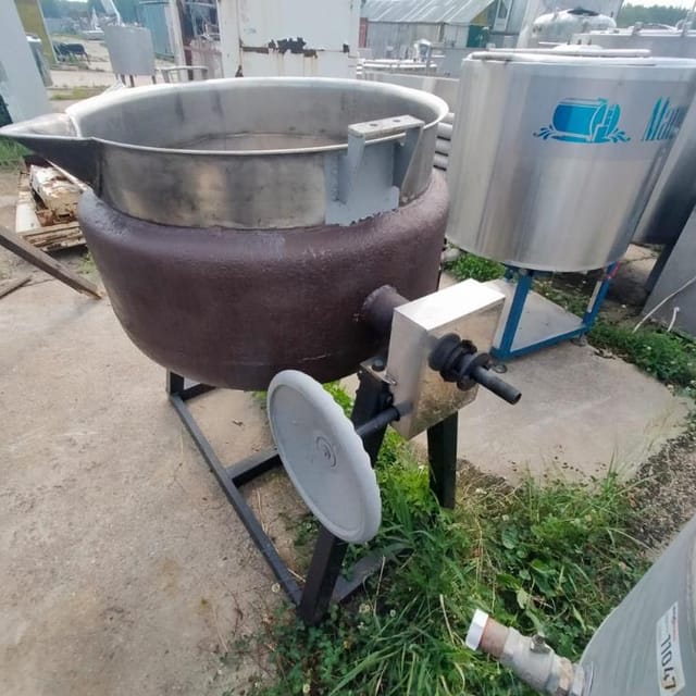 Котел опрокидывающийся 250л инв.7661