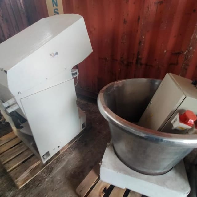 Тестомес спиральный 330л инв.7456