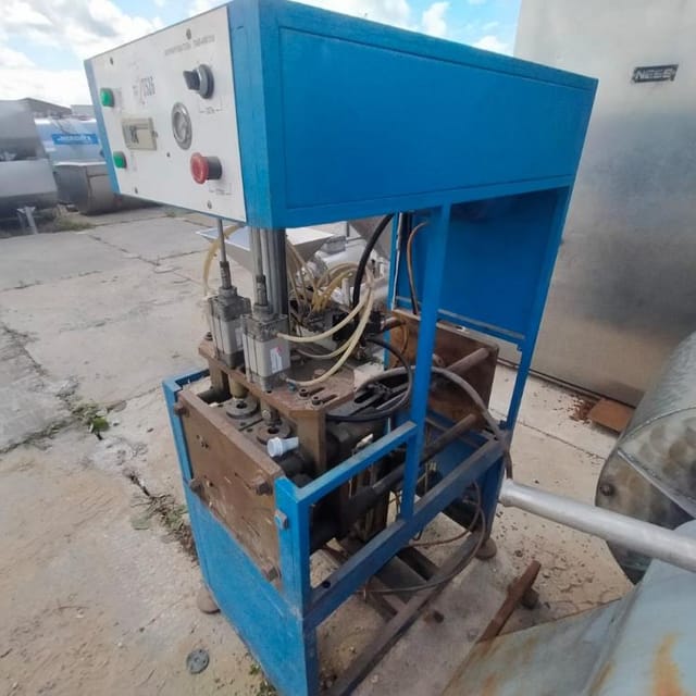 Выдувная машина со станцией разогрева ПАВ 600 УТ 16 Атм инв.7526