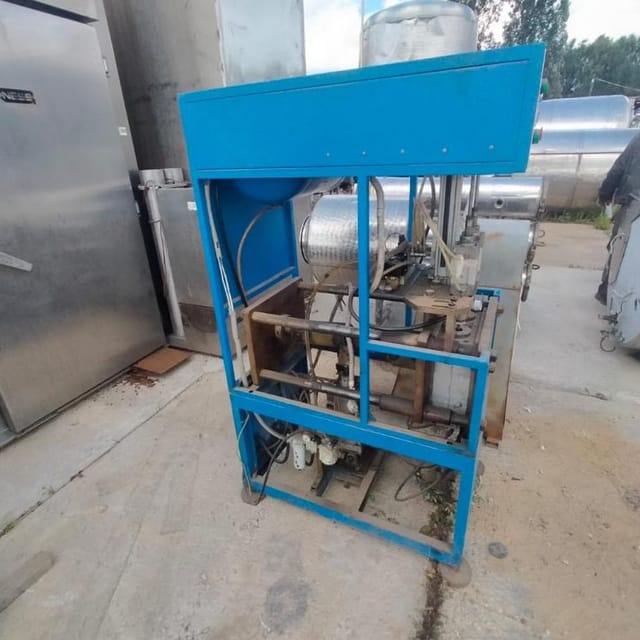 Выдувная машина со станцией разогрева ПАВ 600 УТ 16 Атм инв.7526