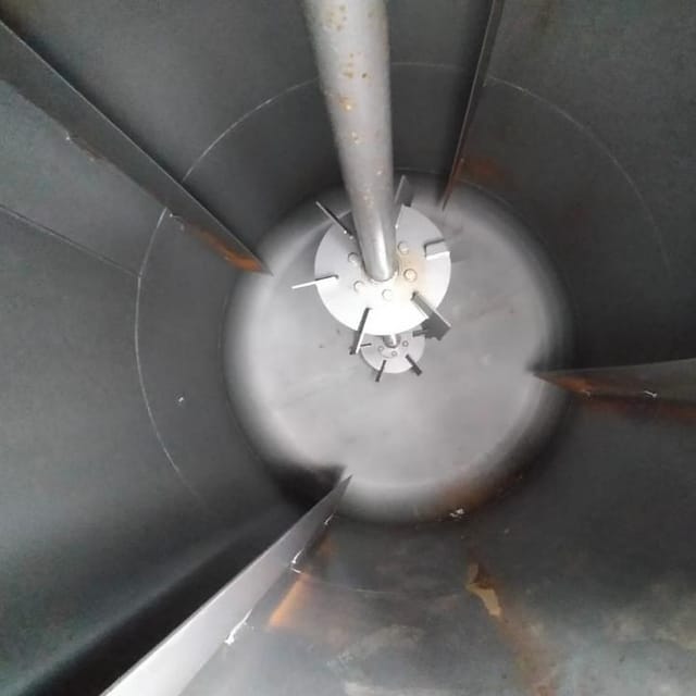 Реактор стальной 6000л е.2014