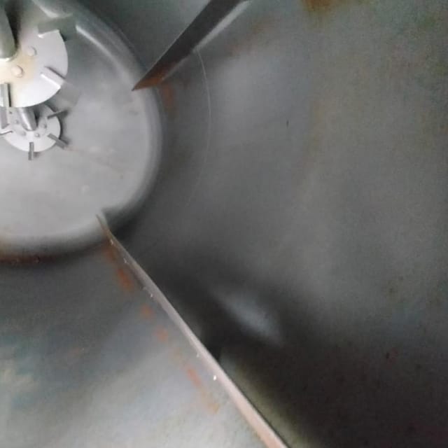 Реактор стальной 6000л е.2014