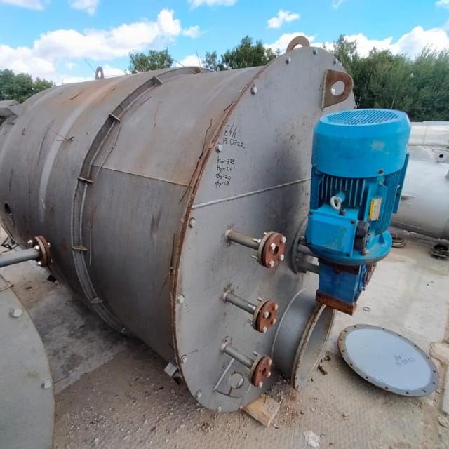 Реактор стальной 6000л е.2014