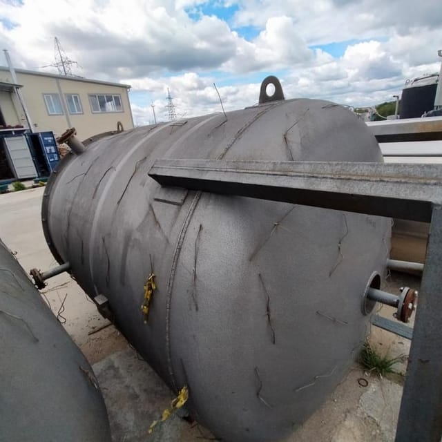 Реактор стальной 6000л е.2015