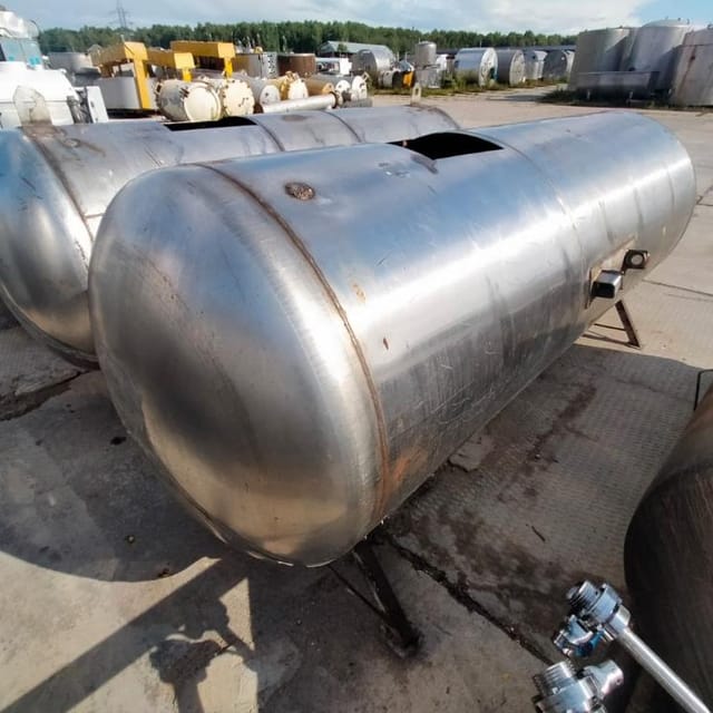 Емкость горизонтальная 1,8куб.м инв.7464