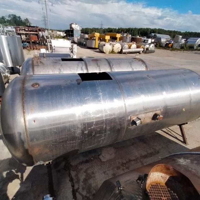 Емкость горизонтальная 1,8куб.м инв.7464