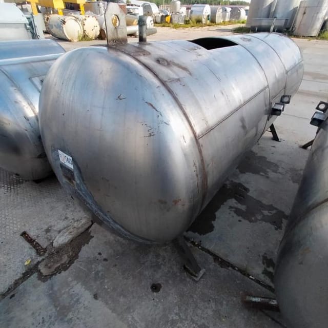 Емкость горизонтальная 2,5 куб.м инв.7463