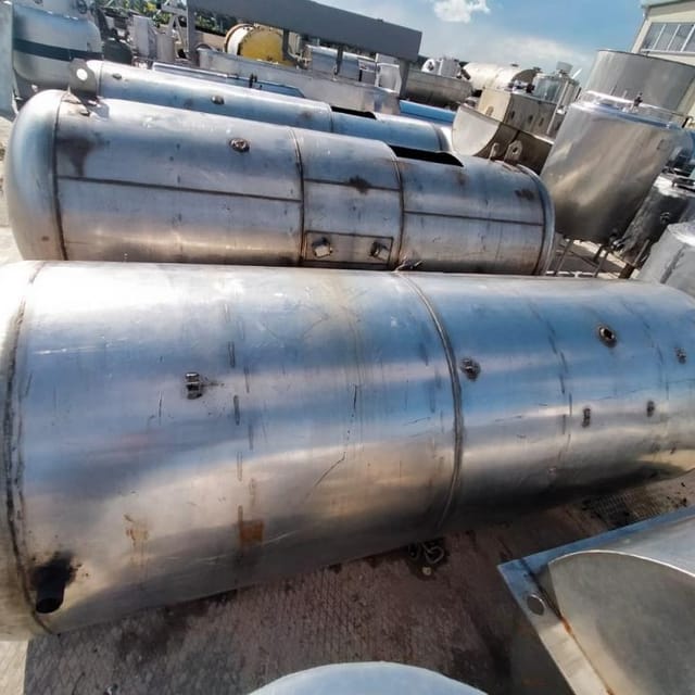 Емкость 1800л инв.7427