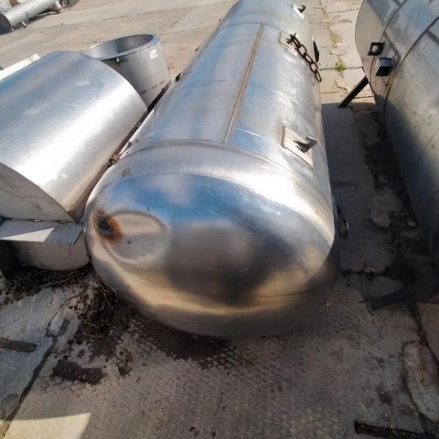 Емкость 1800л инв.7427