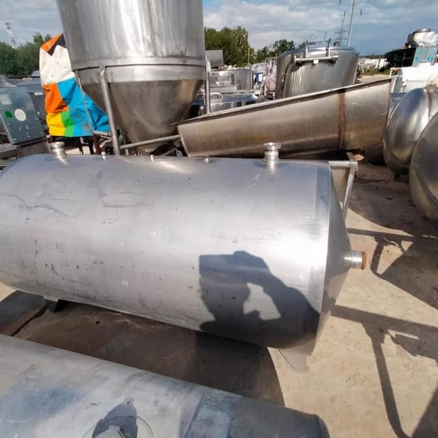 Емкость 1200л инв.7987