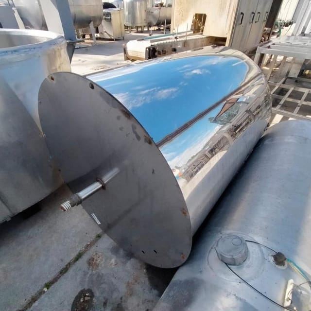 Емкость 1000л бойлер инв.7280