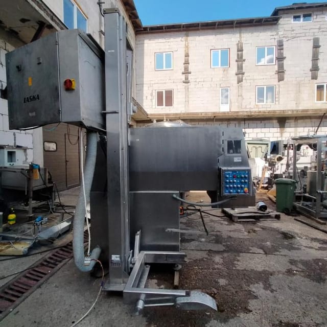 Фаршемешалка вакуумная LASKA 800л инв.8646