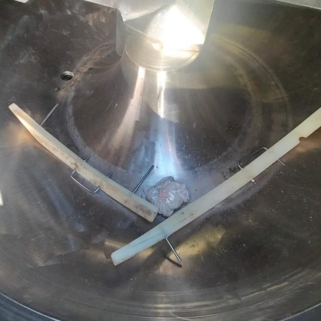 Куттер вакуумный Laska 200л инв.8672