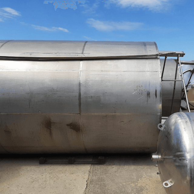 Емкость вертикальная 12 куб.м е.1035