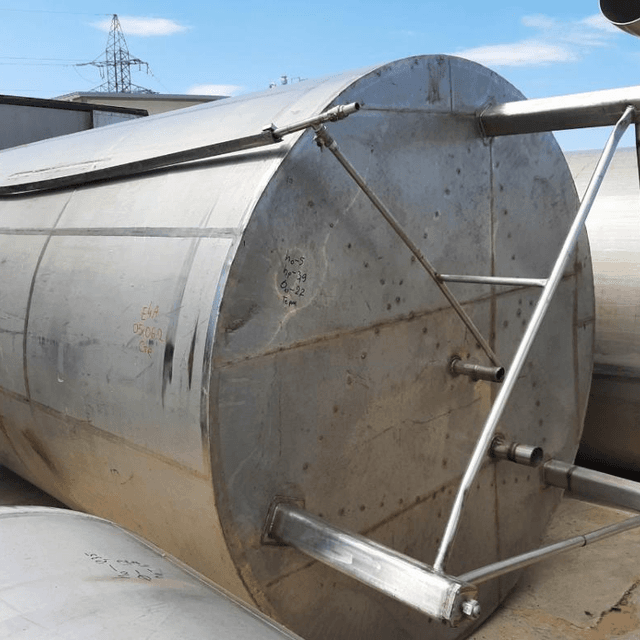 Емкость вертикальная 12 куб.м е.1035