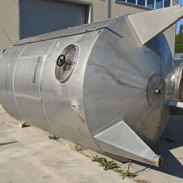 Емкость 10 куб.м с мешалкой