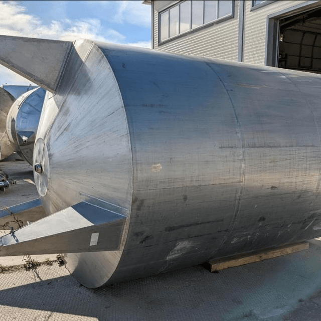 Емкость 10 куб.м с мешалкой