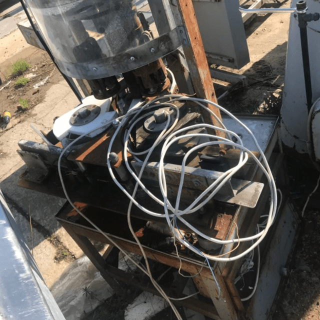 Укупор алюминиевой пробкой инв.10773