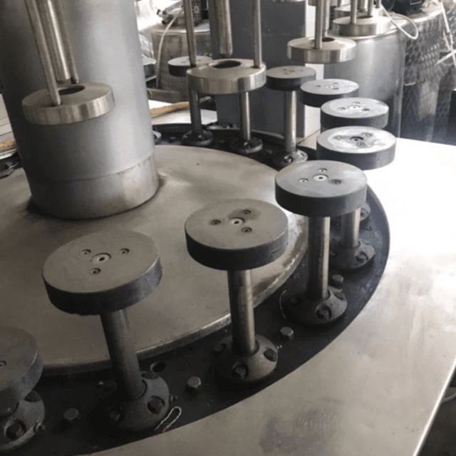 Моноблок розлива и укупорки тиражной смеси "SEITZ-FULLA" в стеклобутылку инв.7872