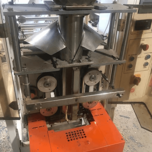 Фасовочный автомат РТ-УМ-21, труба 100мм инв.6839