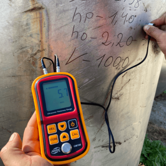 Емкость толстостенная 1000л инв.10779