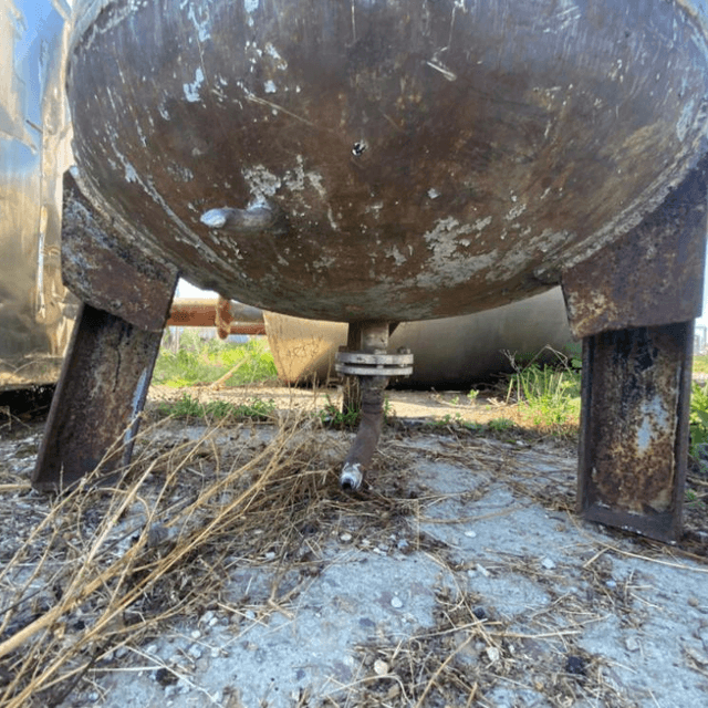 Емкость толстостенная 1000л инв.10779