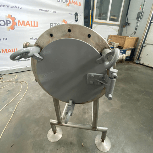 Теплообменник трубчатый 10т инв.10783