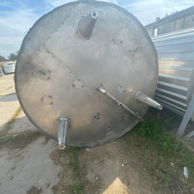 Емкость вертикальная 6,3 куб.м. инв.10784