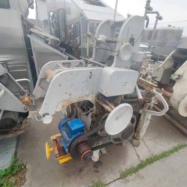 Фасовщик творога М6-АР2Т брикеты от 180 гр до 200 гр инв.8056