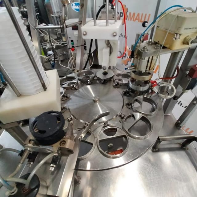 Фасовщик в стаканчик (95 мм) с добавлением сухих наполнителей инв.1604