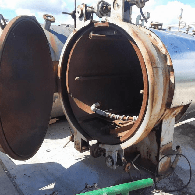 Автоклав стальной, горизонтального исполнения е.2032