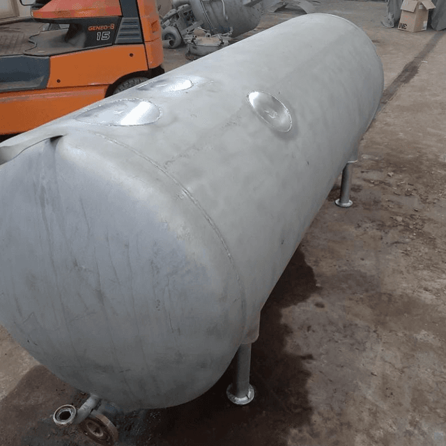 Емкость горизонтальная 1 куб.м е.1740